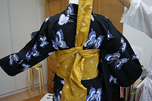 How to wear a Yukata / How to make Obi