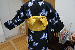 How to wear a Yukata / How to make Obi