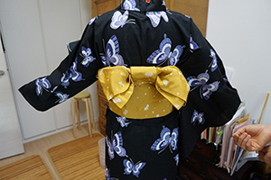 How to wear a Yukata / How to make Obi